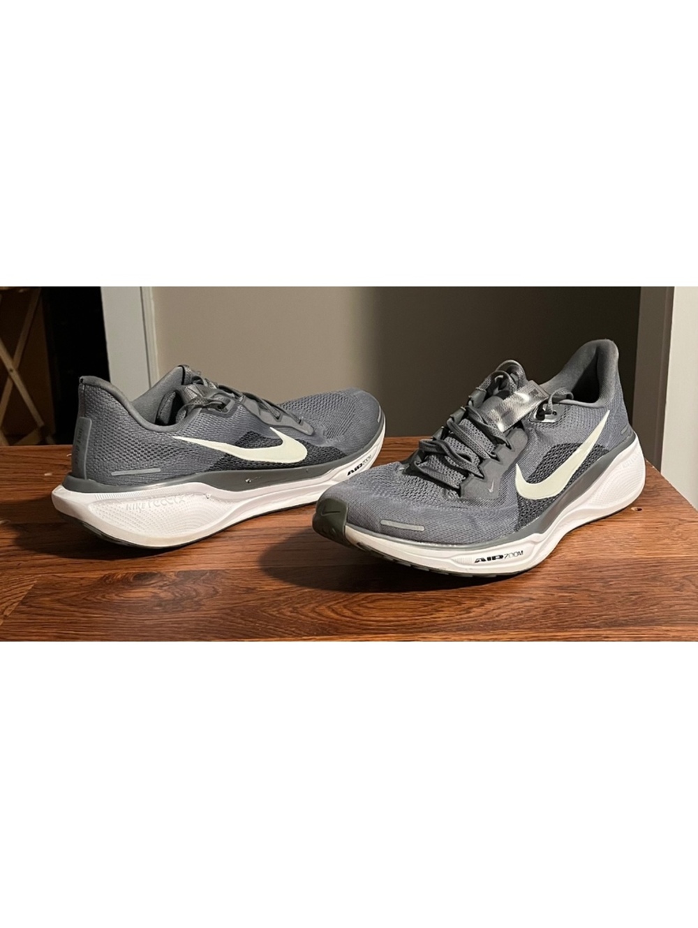 Nike react Running Shoes Size 14.5 Gray